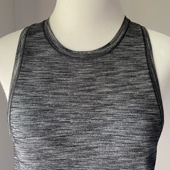 Lululemon Squad Goals Tank - Picture 3 of 6